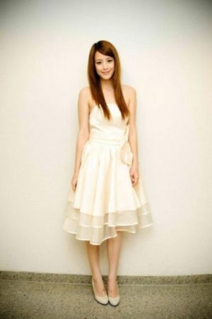 默绘女高