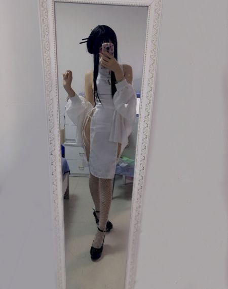 美女毛茸茸的阴户视频